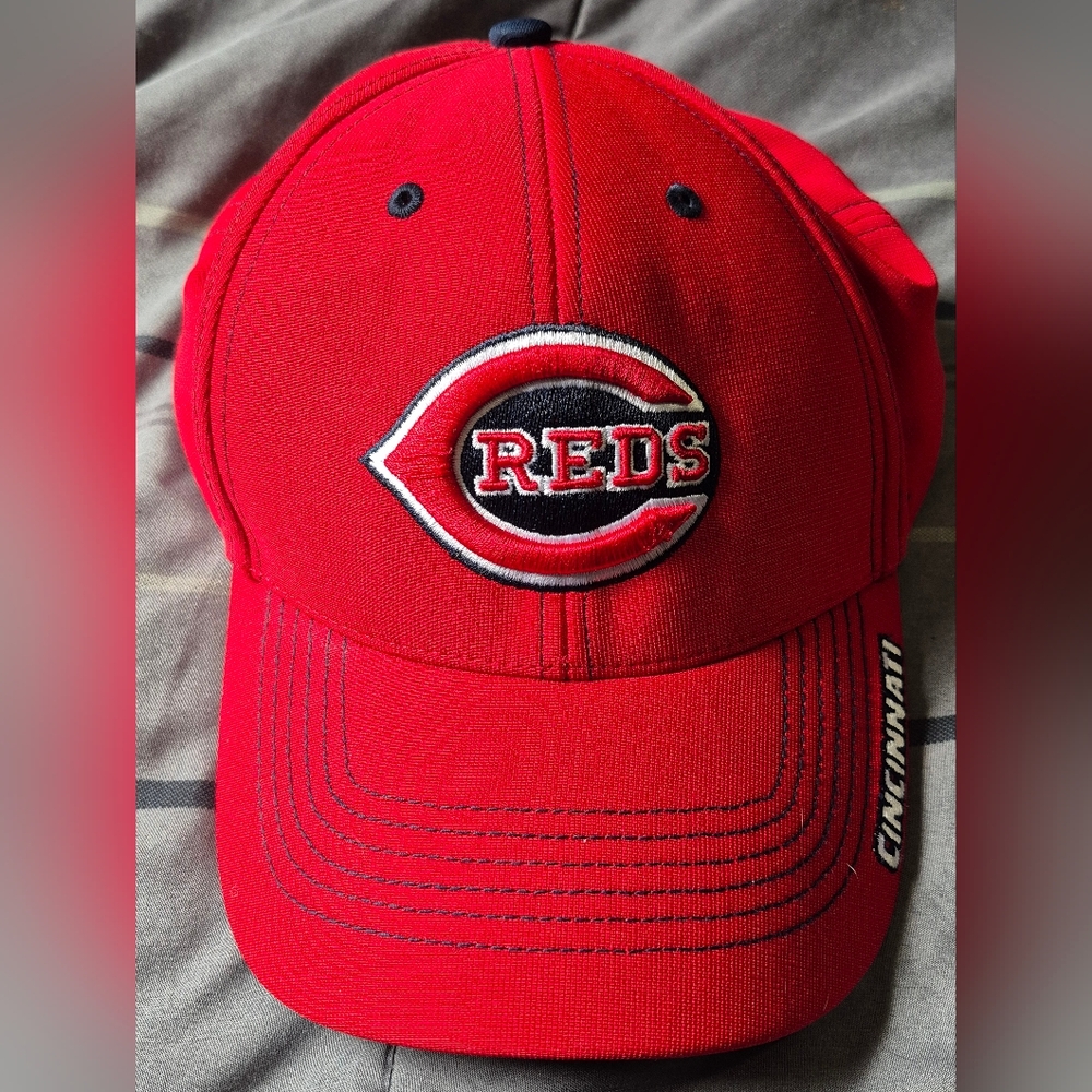 Mens Cincinnati Reds 47 Snap Hat Pre Owned